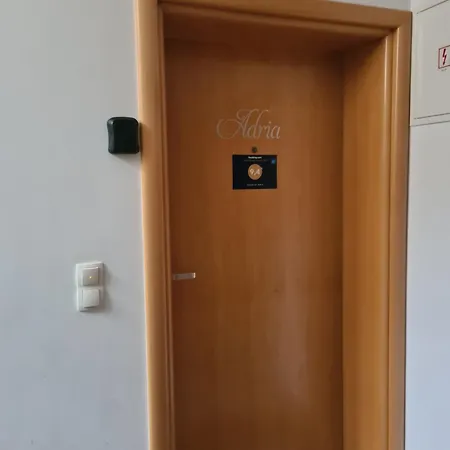Apartman Adria *