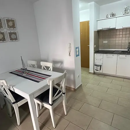 Apartman Adria Biograd Na Moru
